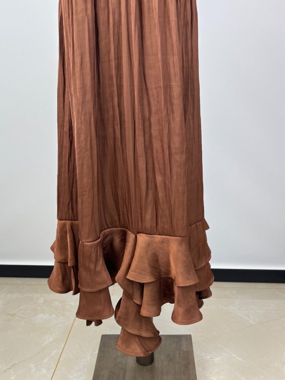 NWOT Farm Rio Ruffled Sleeveless V-Neck Midi Dress Brown Size L - Picture 6 of 16